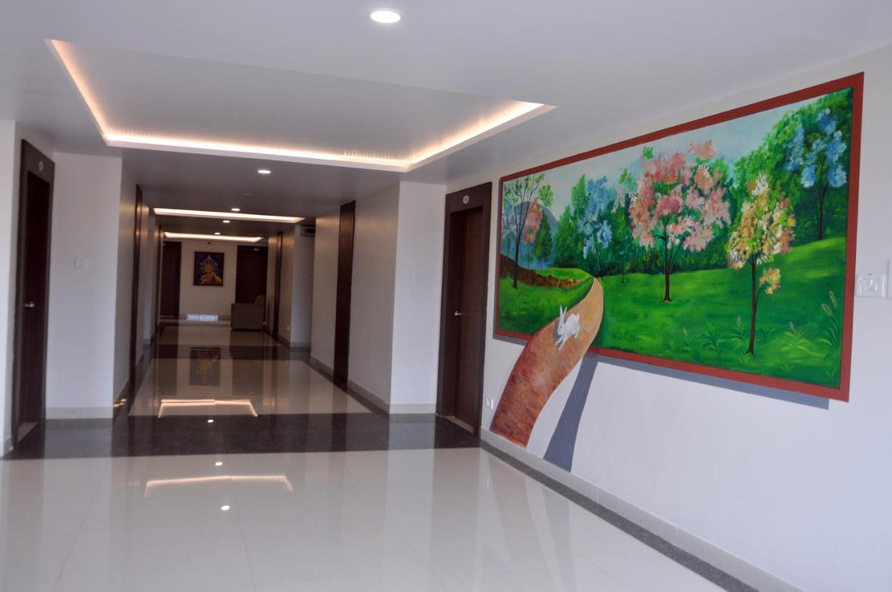 Bainduru Hotel Ambika International Byndoor מראה חיצוני תמונה