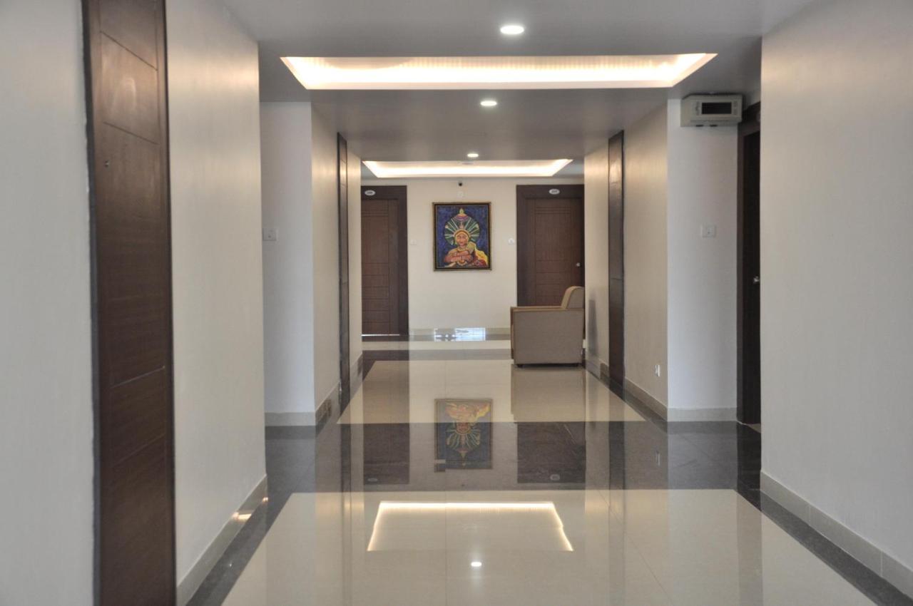Bainduru Hotel Ambika International Byndoor מראה חיצוני תמונה