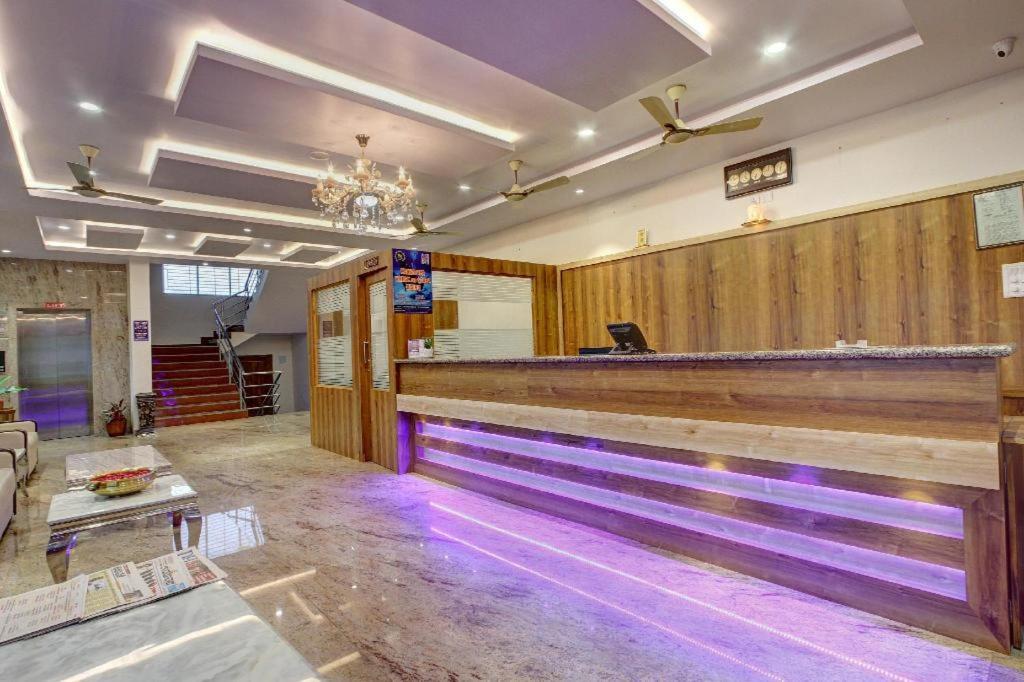 Bainduru Hotel Ambika International Byndoor מראה חיצוני תמונה